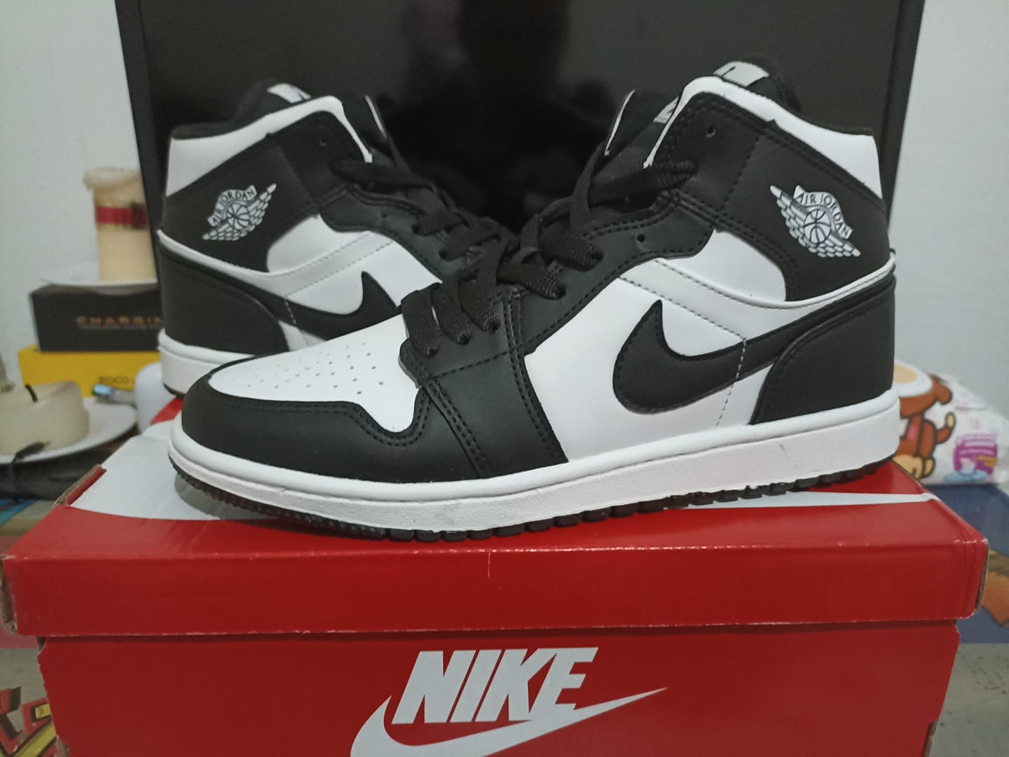 Customer photo review of Tenis Retro 1 Vaquita