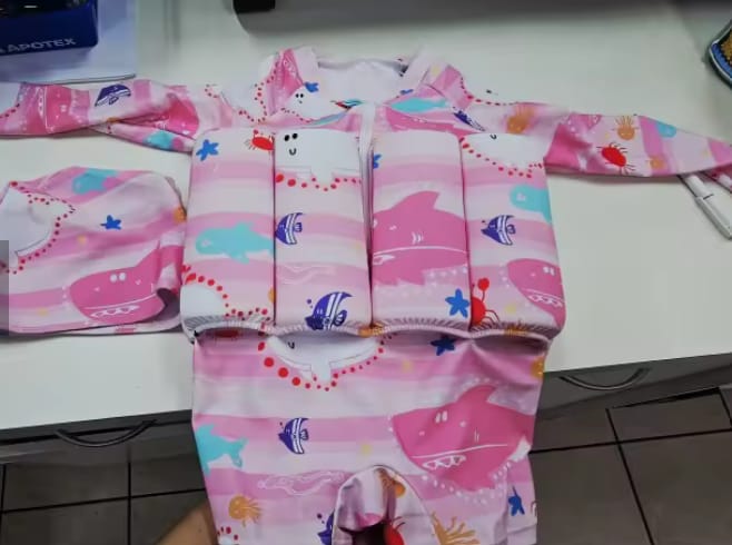 Customer photo review of AquaSwim™ | Seguridad al nadar en una sola prenda