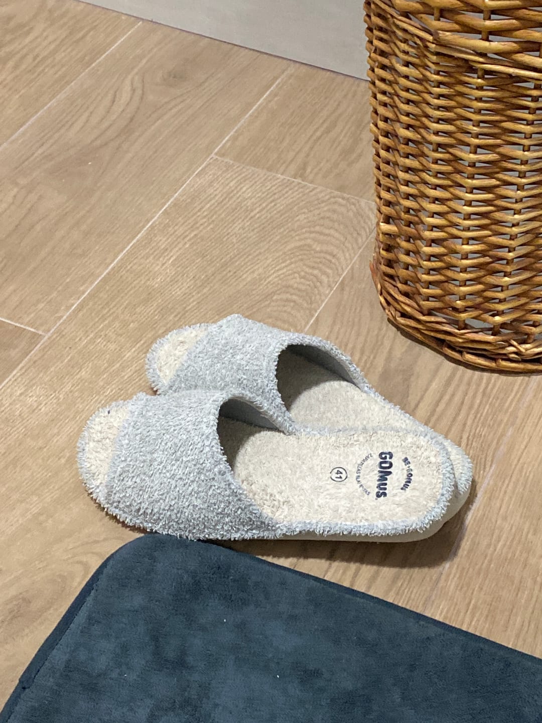 Customer photo review of Zapatilla de rizo punta abierta Gomus