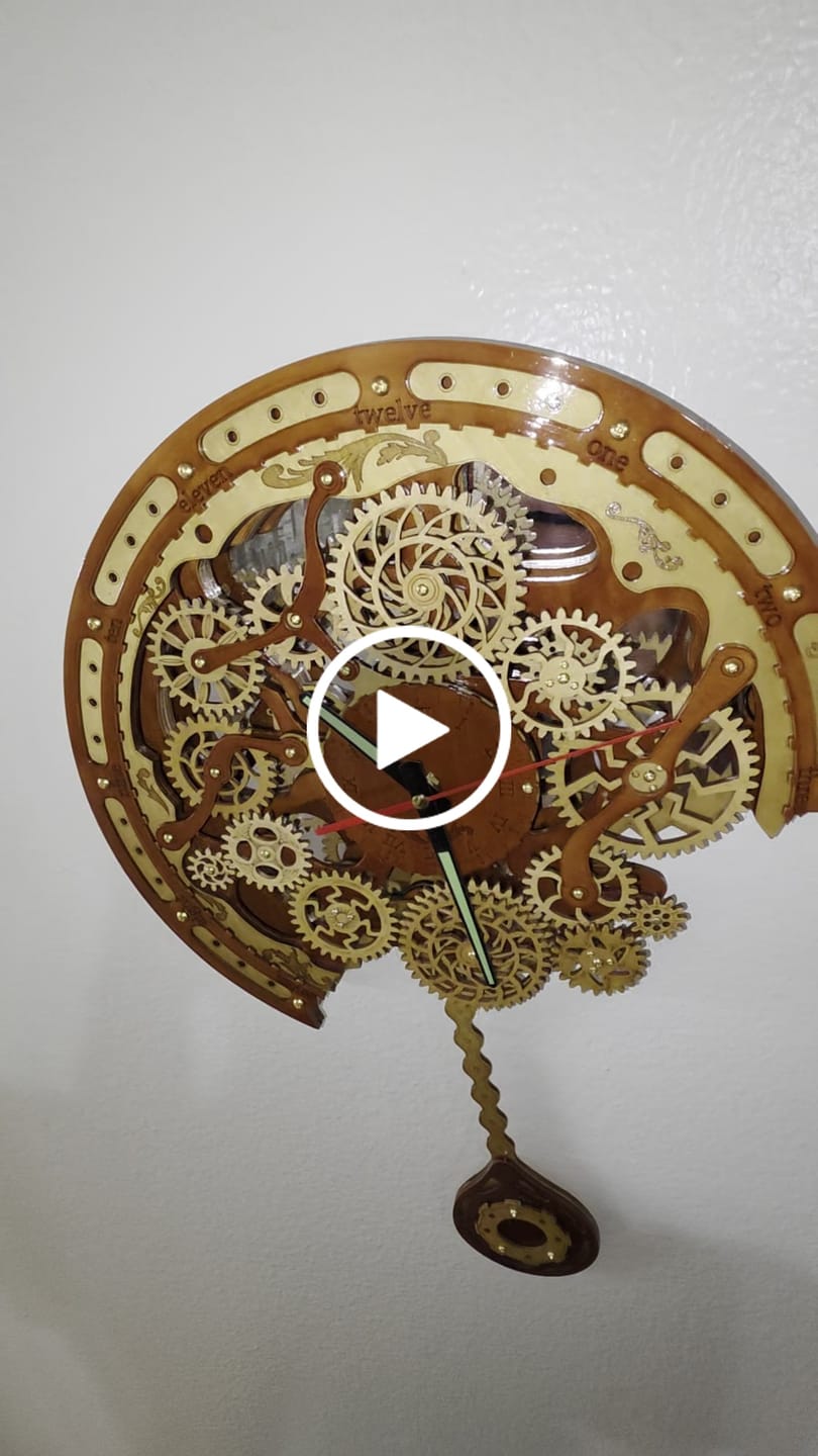 Customer video review of Wewowood Gear Clock 3D Wooden Puzzle