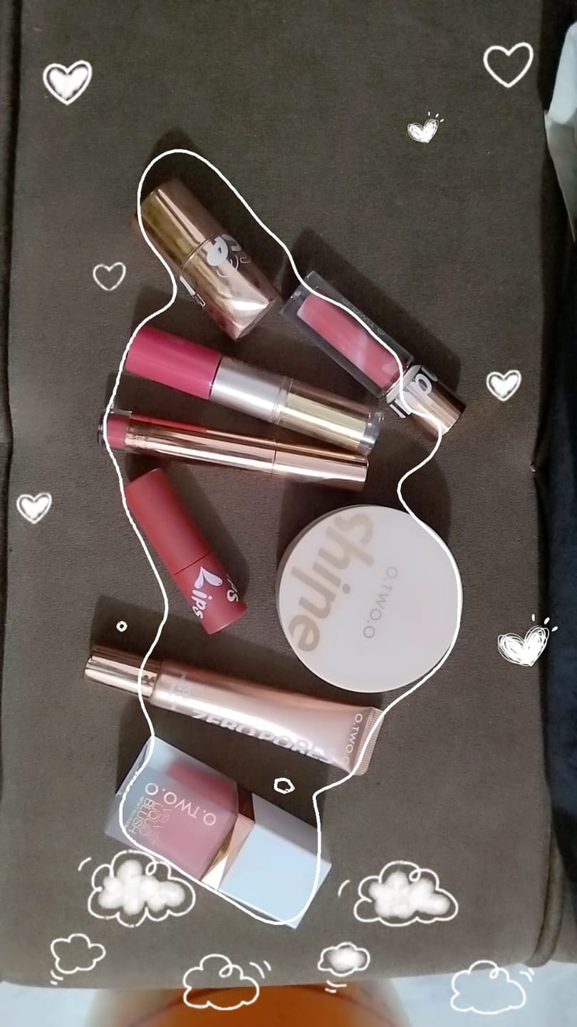 Customer photo review of O.TWO.O GLOW COLOR BOUNCE MOUSSE BLUSH