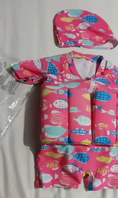 Customer photo review of AquaSwim™ | Seguridad al nadar en una sola prenda