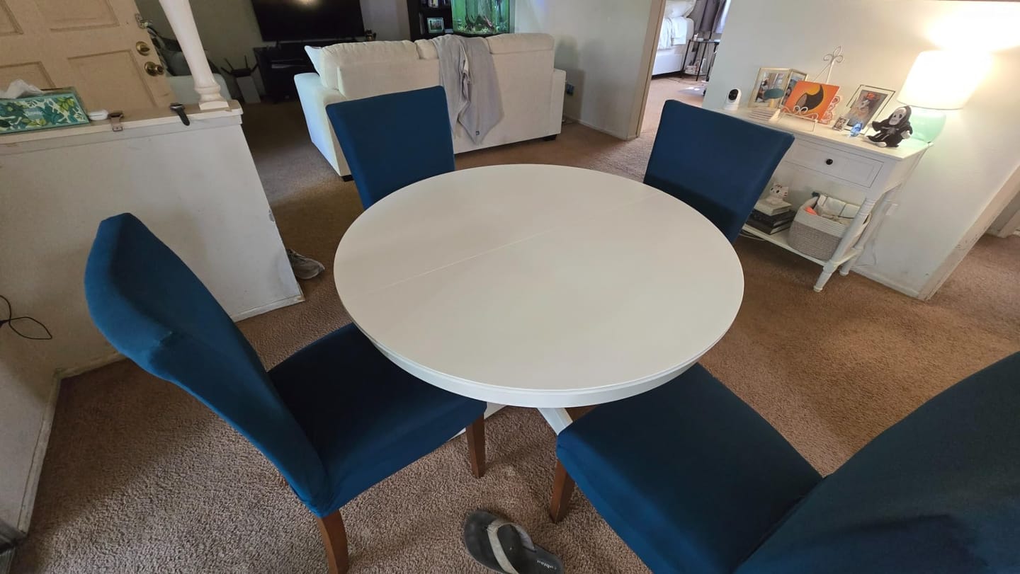 Customer photo review of Neralin - Elastic velvet chair covers
