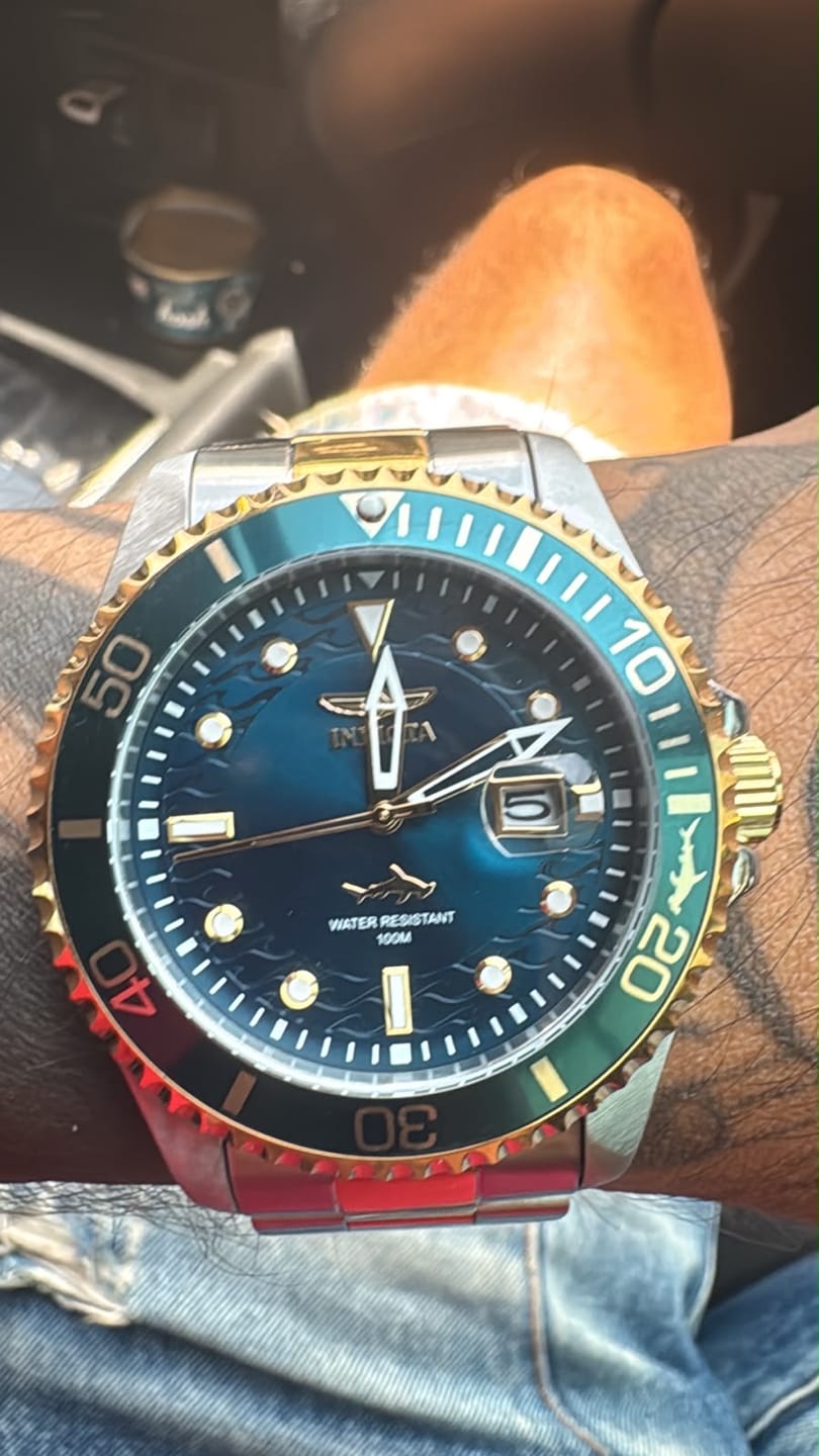 Customer photo review of Reloj Análogo para Hombre Invicta Pro Diver 48791 - Oro, Acero