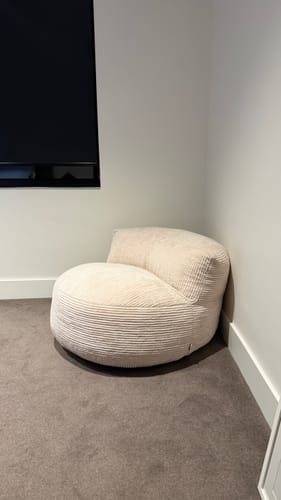 Customer photo review of Plumpi Beanless Bean Bag Chair