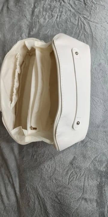 Customer photo review of Zippered Makeup Organizer Bag for Travel and Daily Use