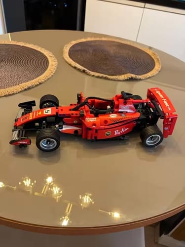 Customer photo review of ApexRacer™ – 455 Piece Formula Racing Car Building Set