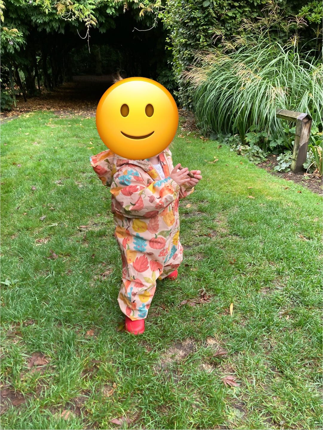 Customer photo review of Red Ankle Natural Rubber Rain Boots