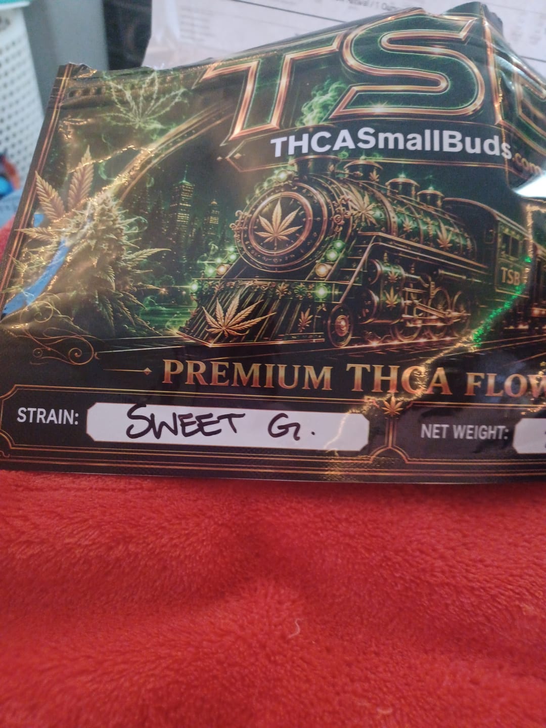 Customer photo review of Bulk THCA Flower Pounds