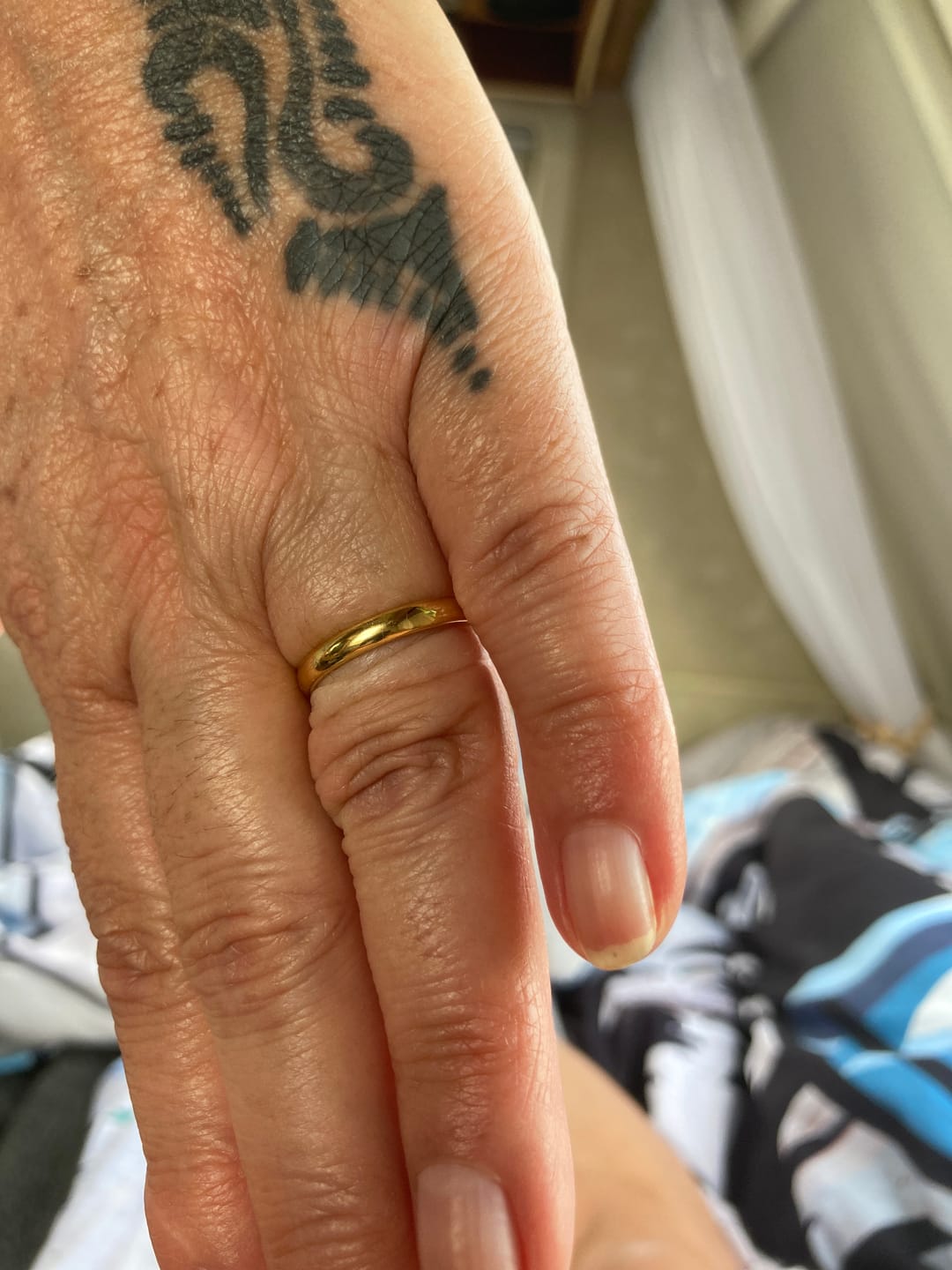 Customer photo review of Gold 3mm Wonder Ring