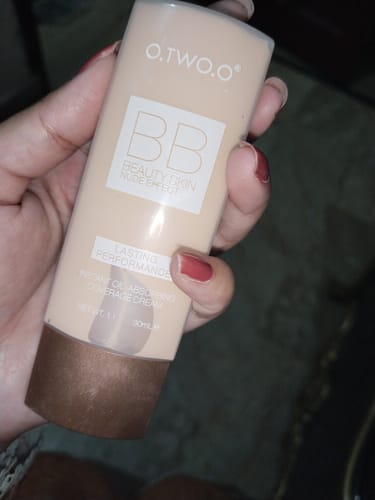 Customer photo review of O.TWO.O BEAUTY SKIN NUDE EFFECT BB CREAM