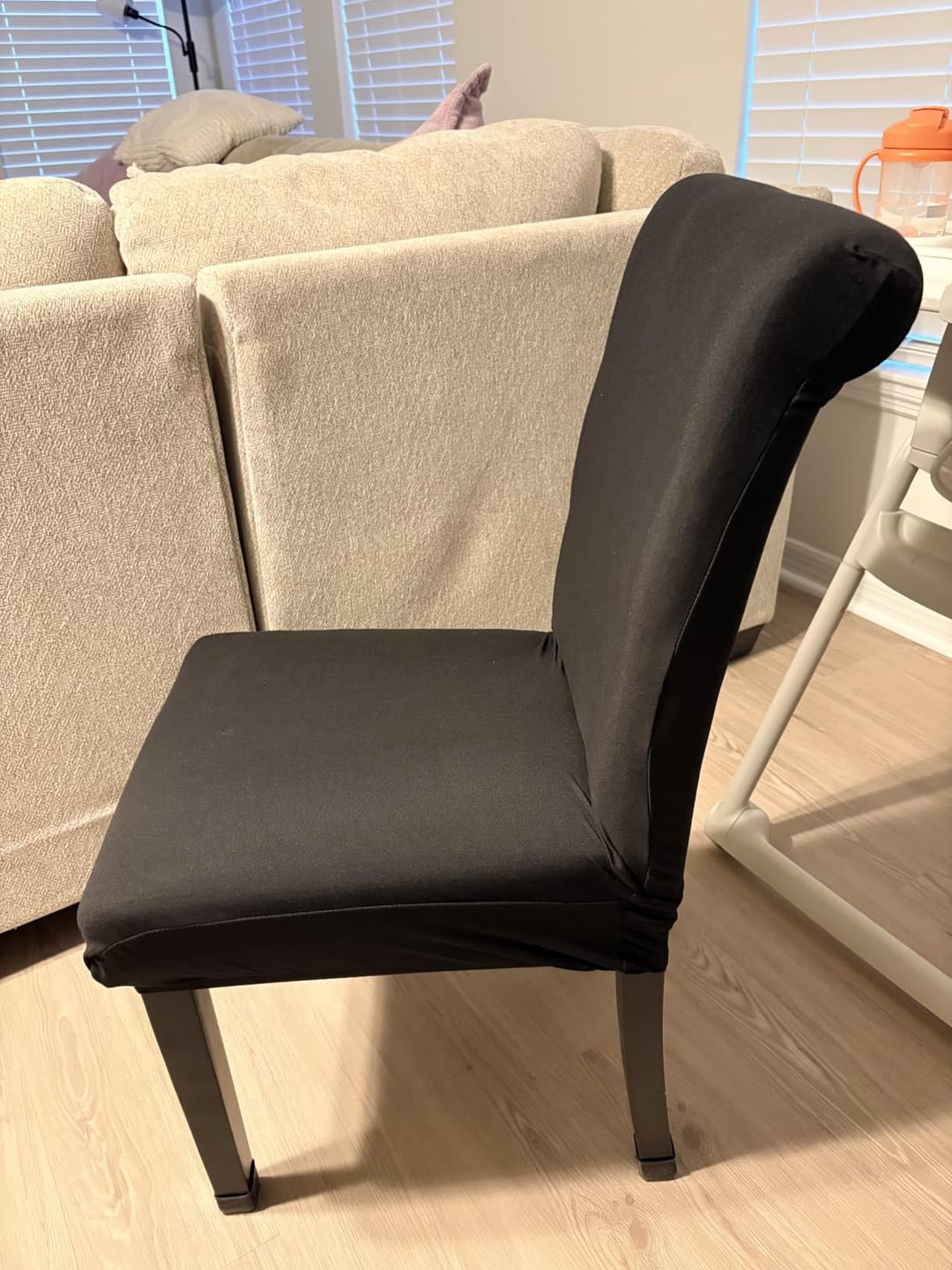 Customer photo review of Neralin - Elastic velvet chair covers