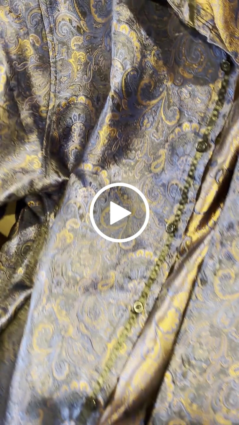 Customer video review of Barry. Wang Mens Purple Dress Shirt Paisley Silk Long Sleeve Button Down Shirt