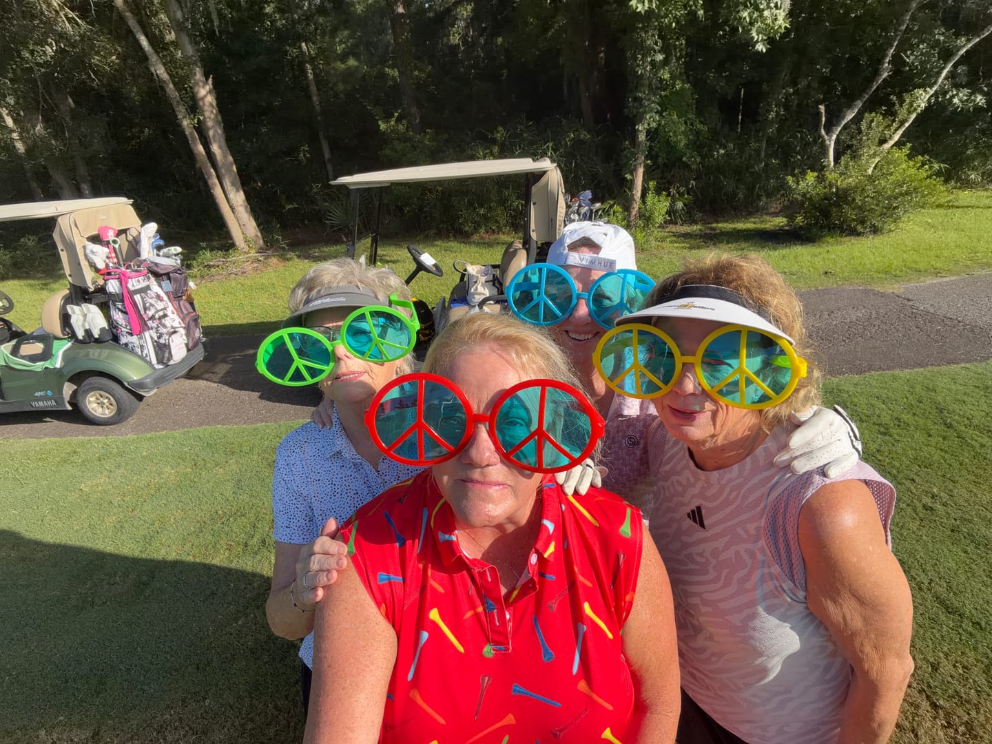 Customer photo review of golf dings Women's golf Sleeveless shirt