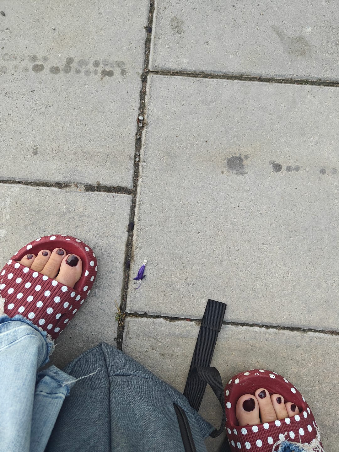 Customer photo review of HappyFlops Polkadots