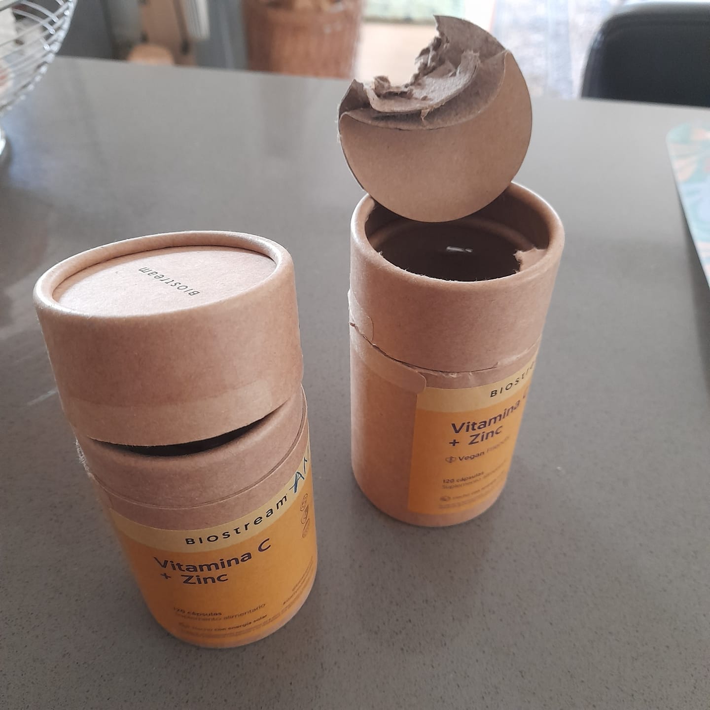 Customer photo review of B-Complex 120 Cápsulas - Vitamina B1, B2, B3, B5, B6, B7, B9 & B12 - Vegano