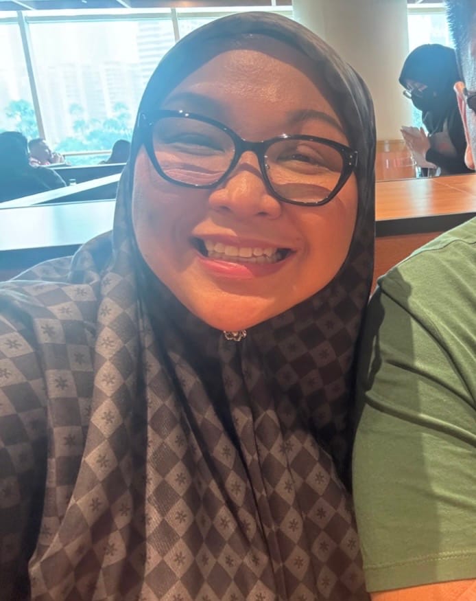 Customer photo review of Monogram Square (Blackout)