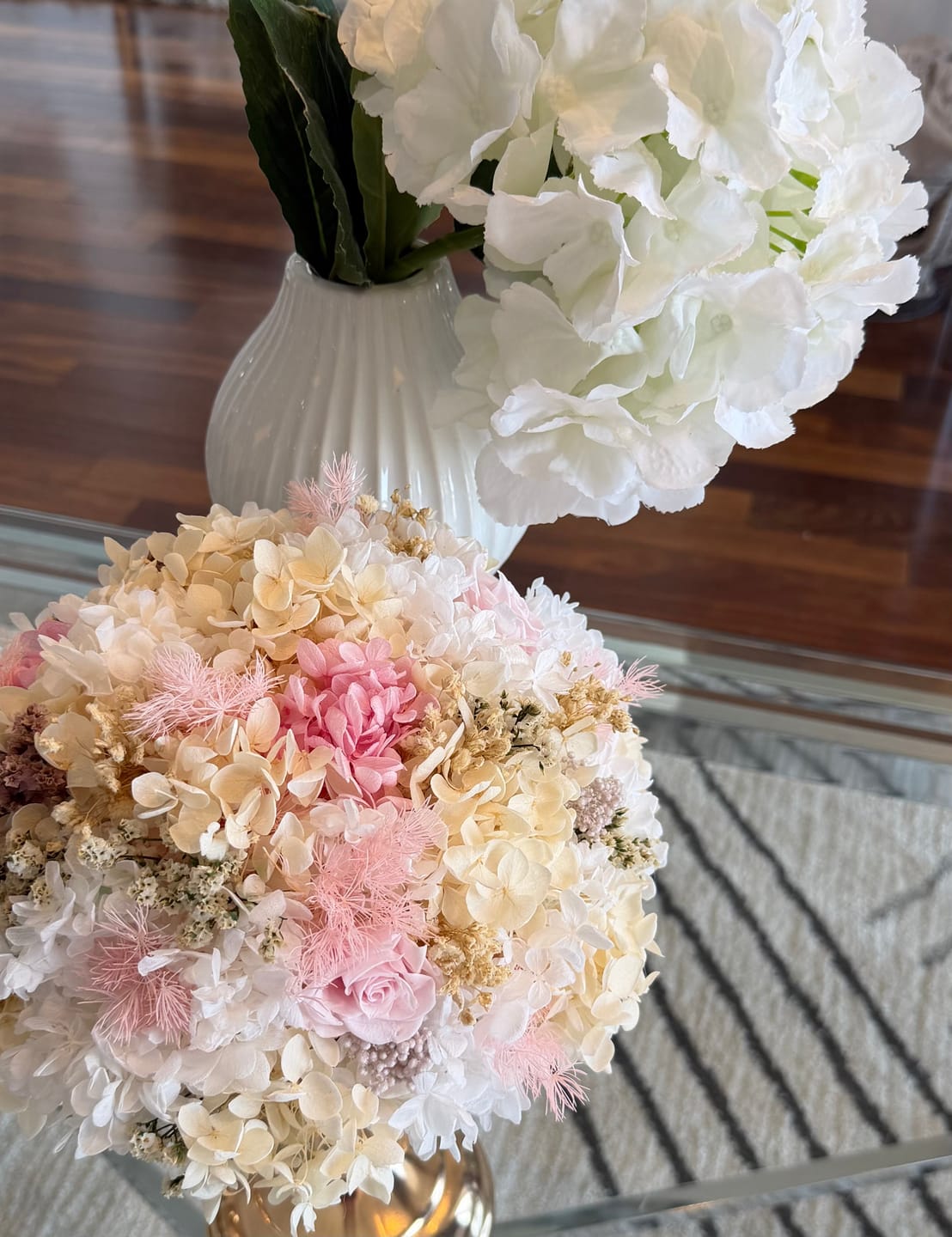 Customer photo review of Opal Signature Bouquet in Gold Metal
