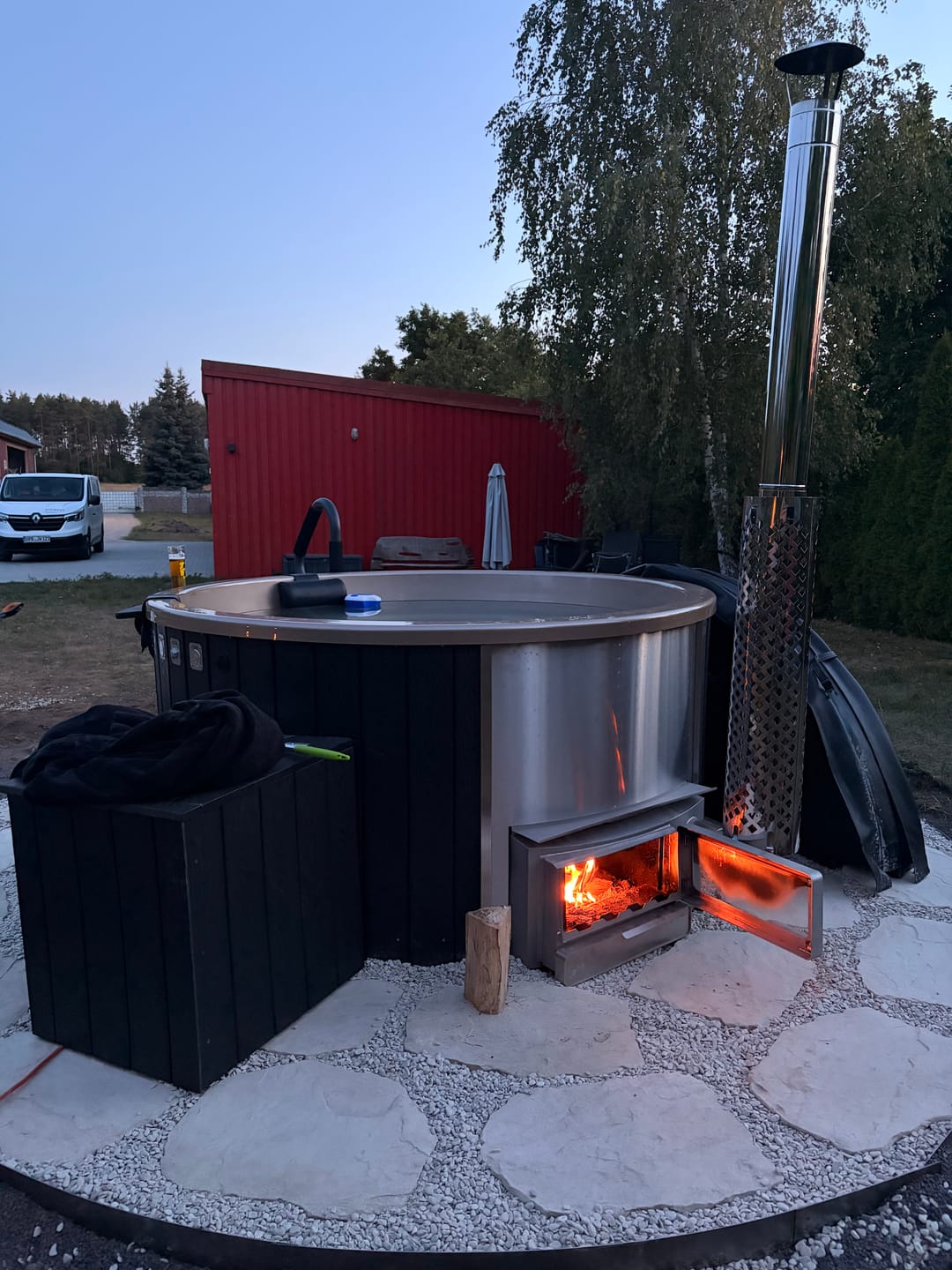 Customer photo review of Hot Tub RUND 180 (Acryl, horizontaler Ofen)