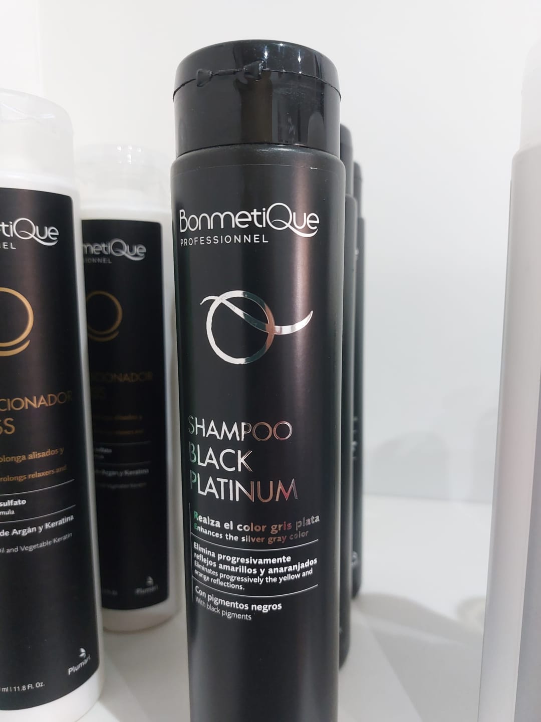 Customer photo review of Shampoo Black Platinum Bonmetique