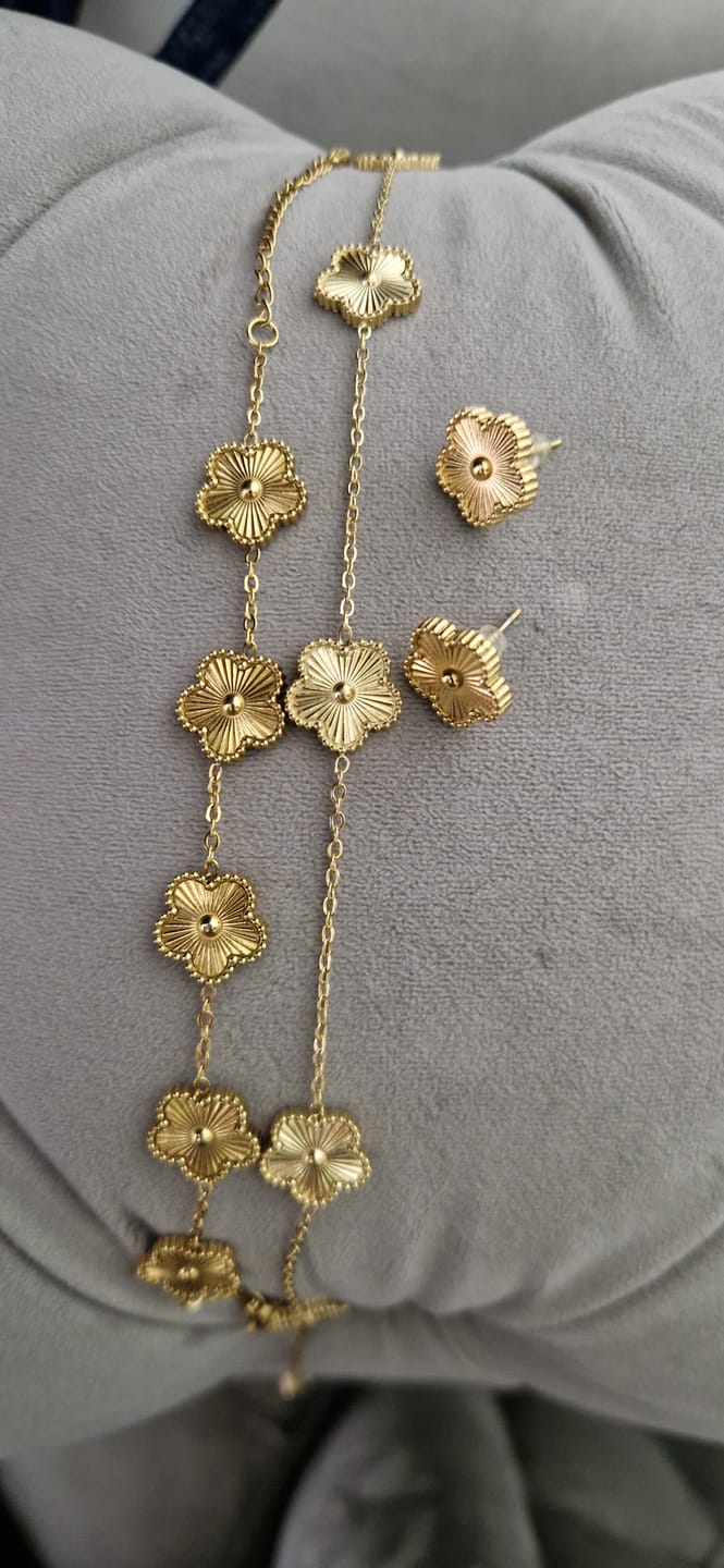 Customer photo review of Golden Clover Earrings