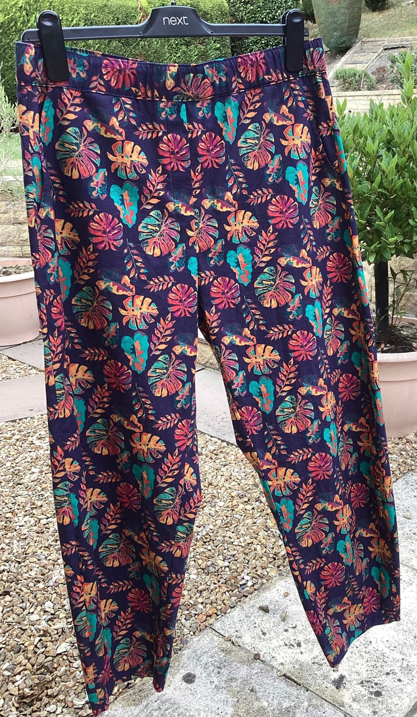 Customer photo review of Dark Tropics Rose & Hubble Cotton Poplin Fabric