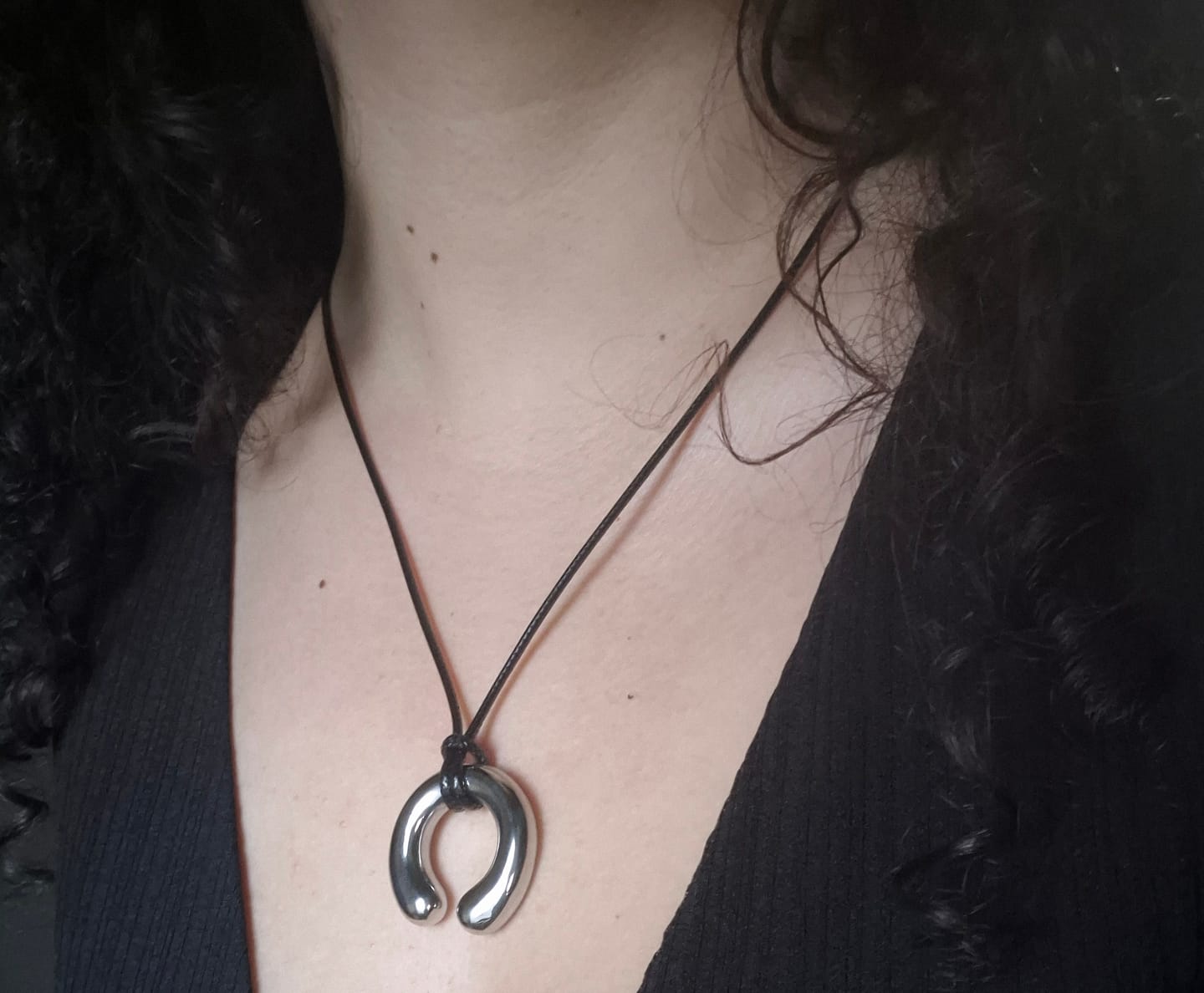 Customer photo review of Collar Nidia Plata