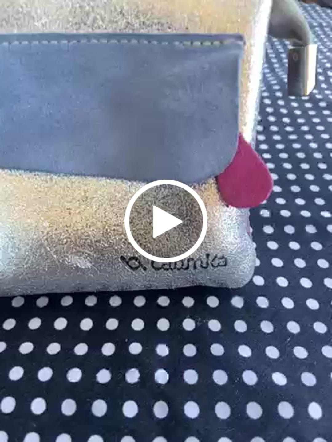 Customer video review of Riñonera multifunción ELEGANT NANO "Silver Sky" · Piel · Pieza Exclusiva Núm. 18147