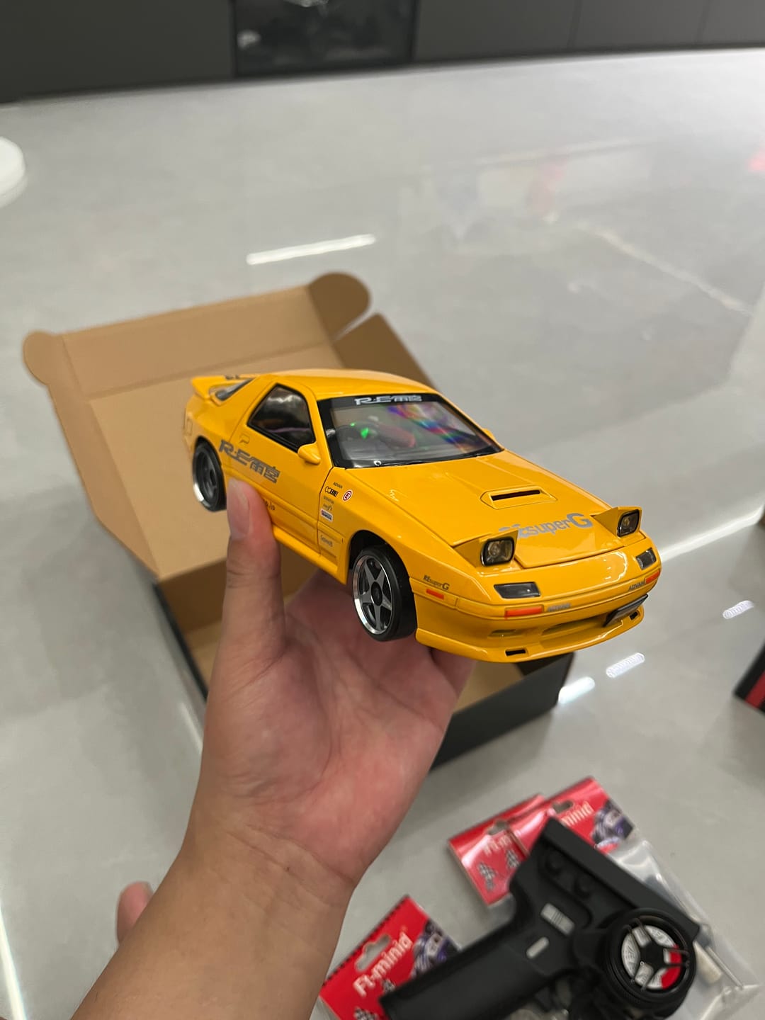 Customer photo review of MINI-D1 1/24 RWD RC Drift Car - Professional Competition-Grade RTR with Independent Gyro
