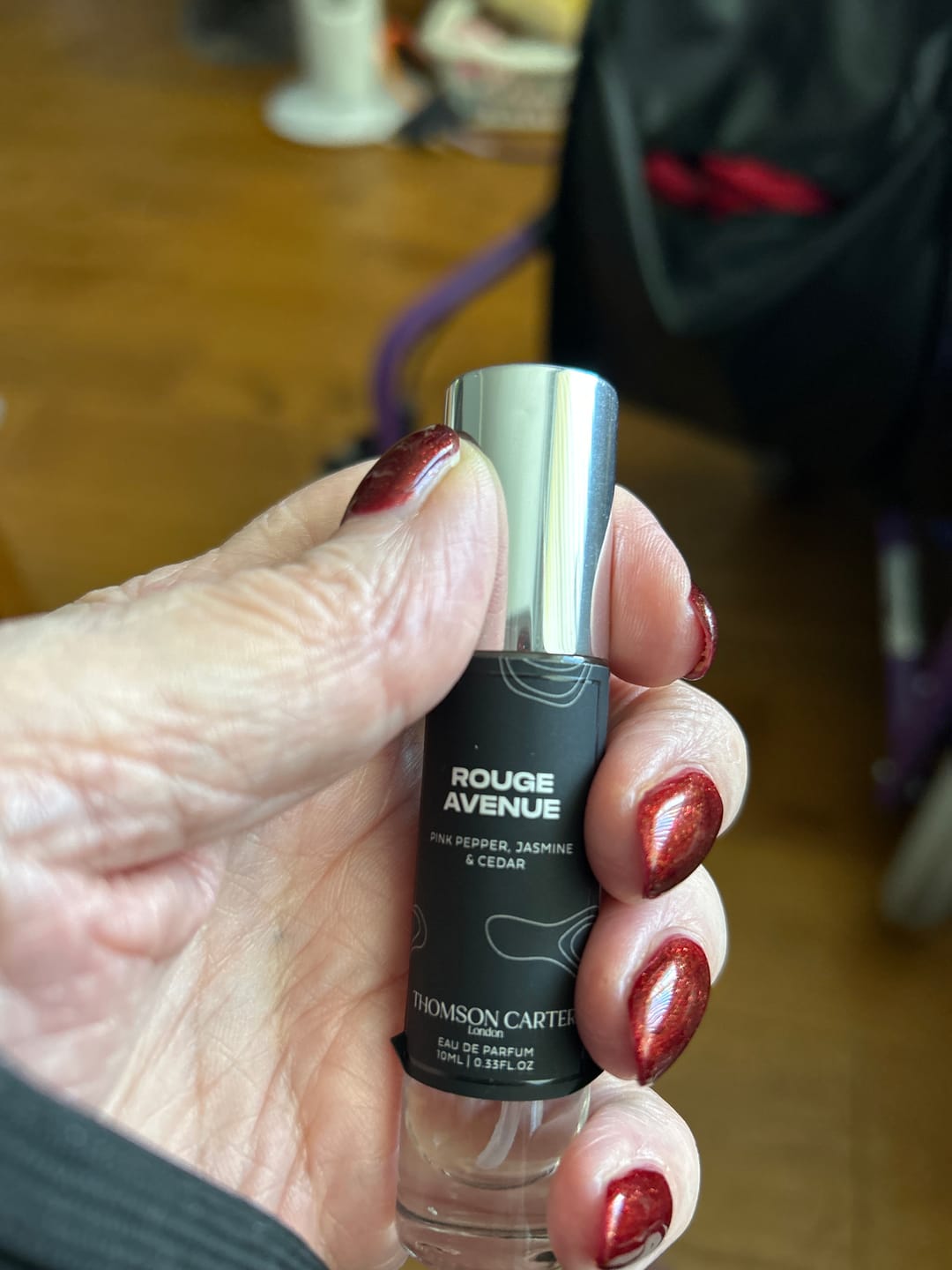 Customer photo review of Rouge Avenue | Eau de Parfum
