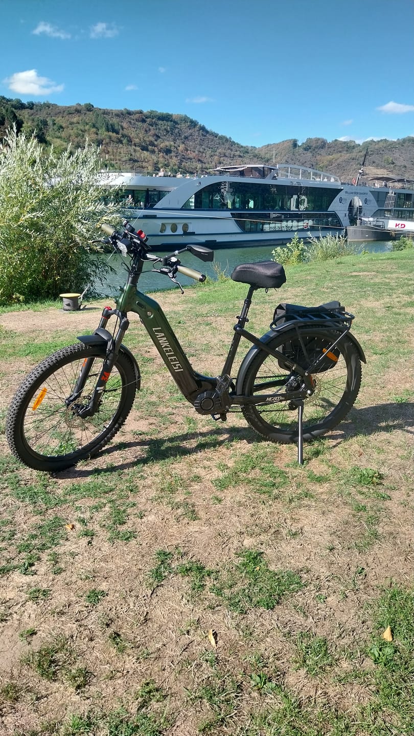 Customer photo review of Lankeleisi MG600 Lite 250W 27.5" Electric Trekking Bike 720Wh SUV E-bike with Switchable Sensor 36V 20Ah Battery