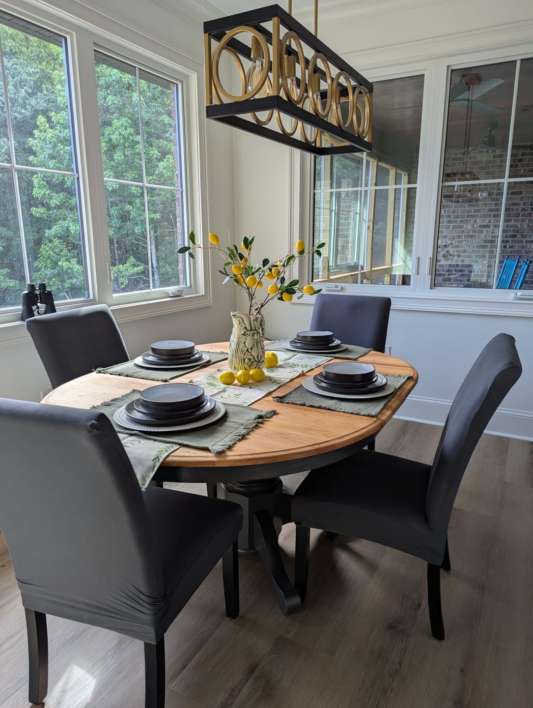 Customer photo review of Neralin - Elastic velvet chair covers