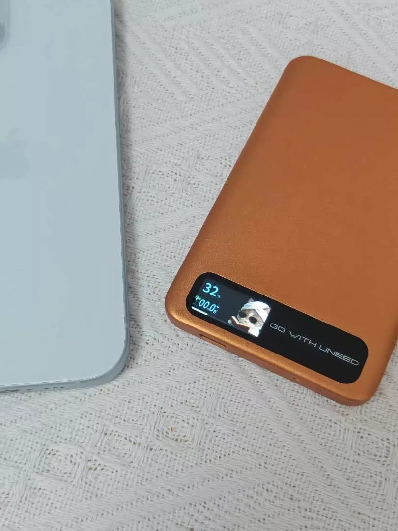 Customer photo review of AI Cat MagPower 10000mAh