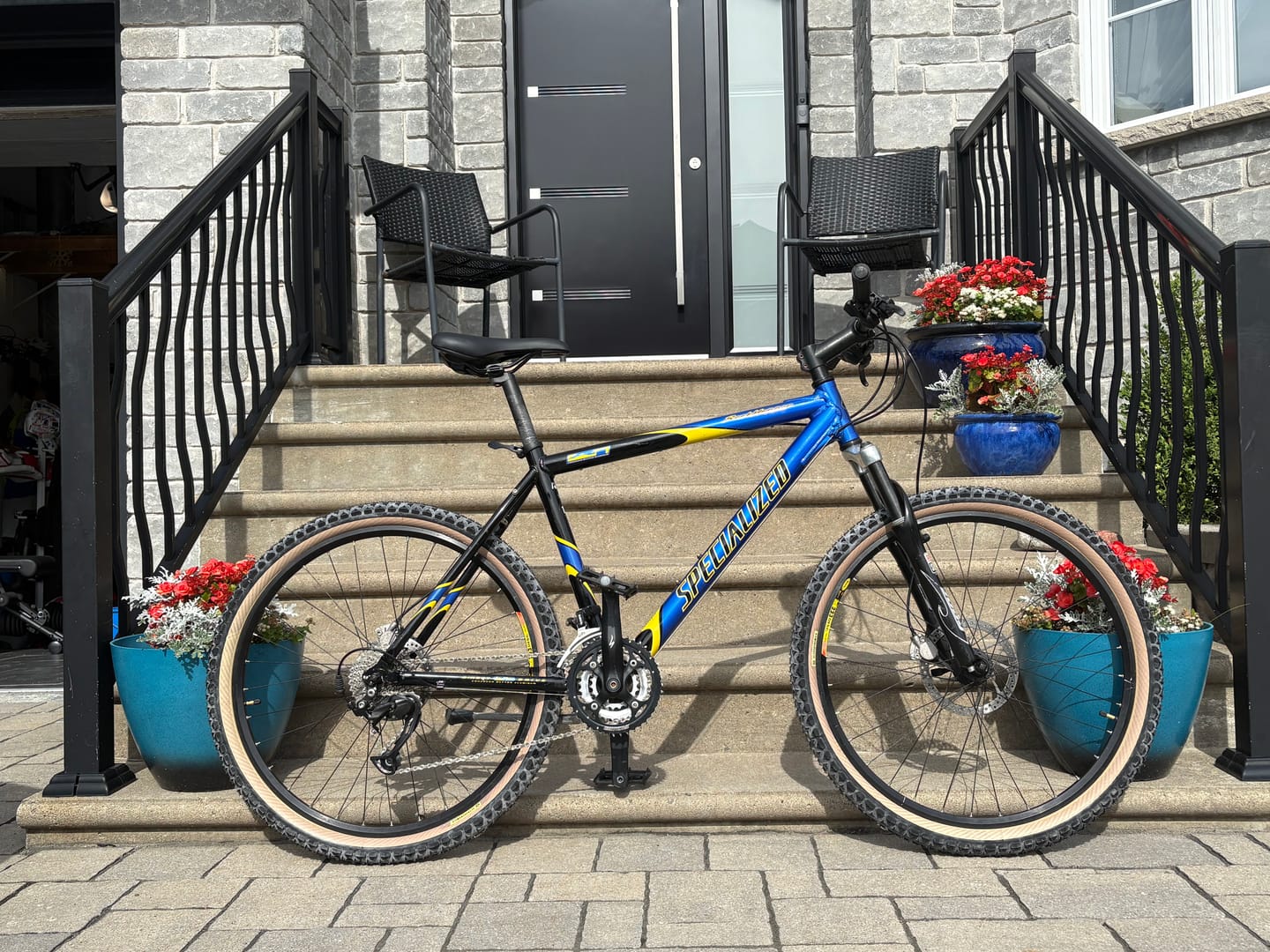 Customer photo review of Ultradynamico Mars JFF Tire