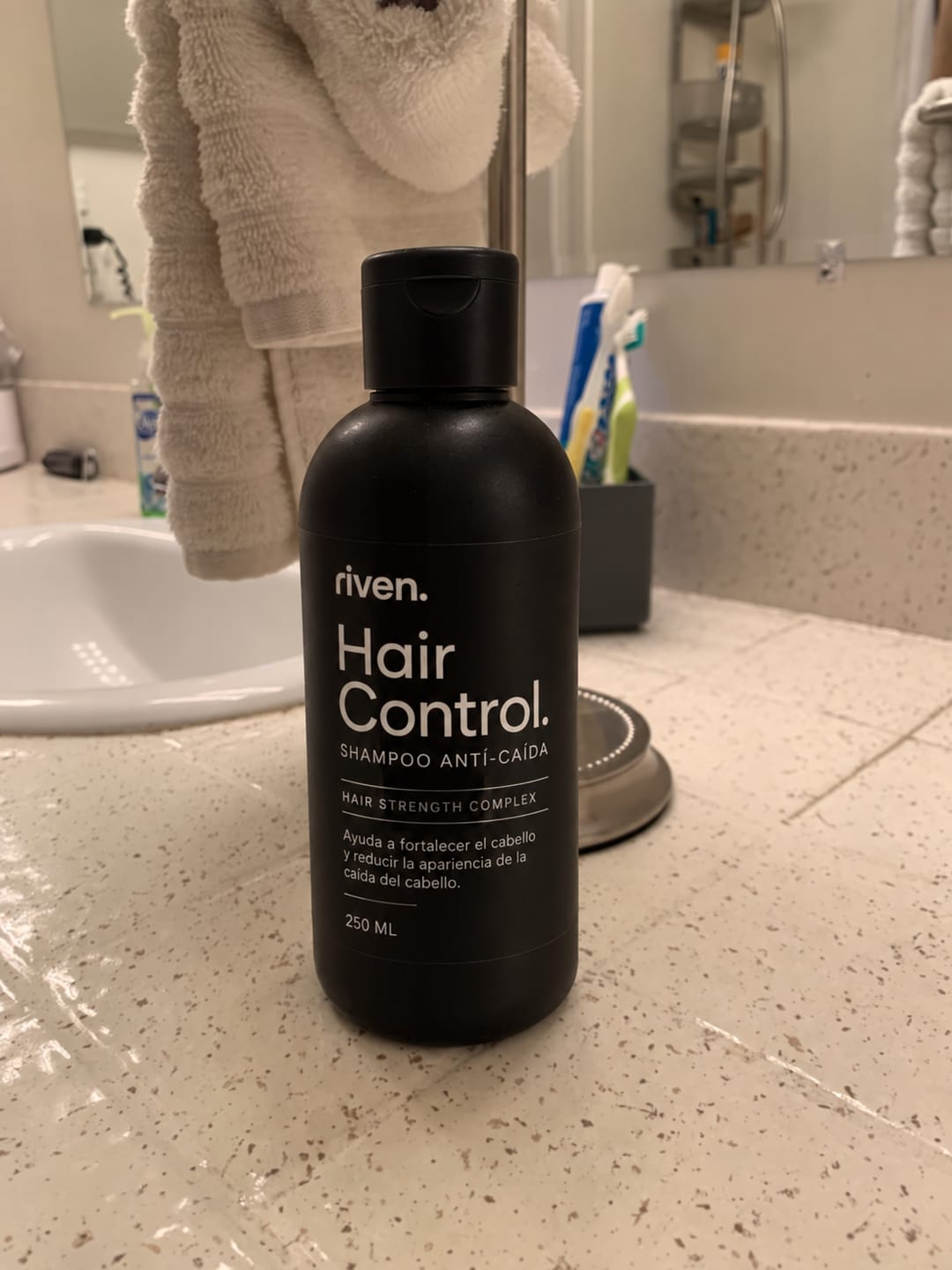 Customer photo review of Hair Control - Shampoo Anticaída