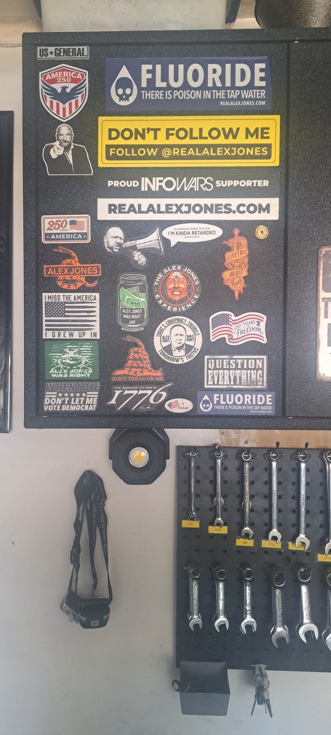 Customer photo review of Alex Jones Retro Collage Limited Edition Vintage T-Shirt
