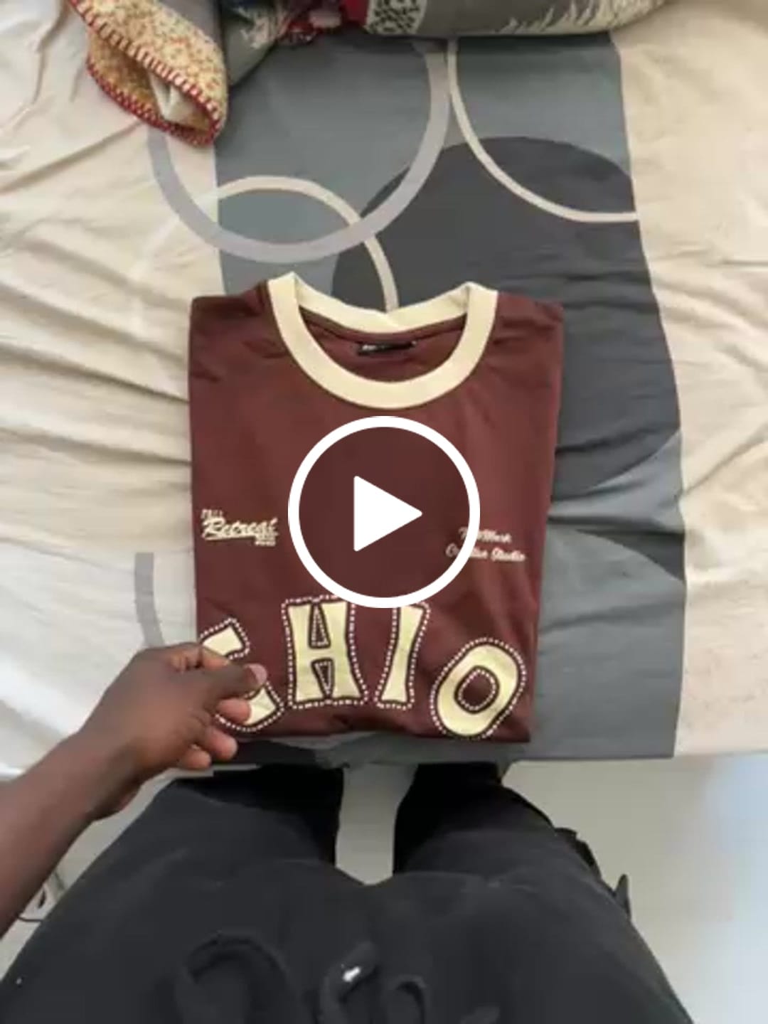 Customer video review of Chio Baskılı Kahve Oversize Tshirt