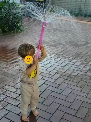 Customer photo review of SplashWands™ – 4 Pack Pump Action Water Sprayers