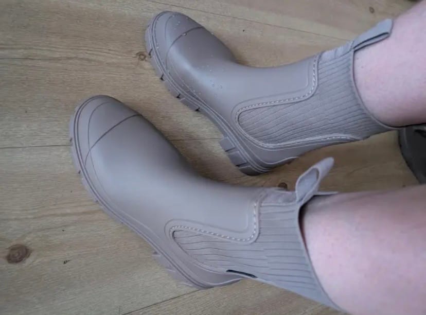 Customer photo review of SAFAR Rain Boots