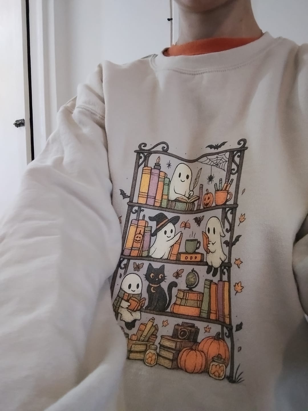 Customer photo review of Sweatshirt Fantômes Livres