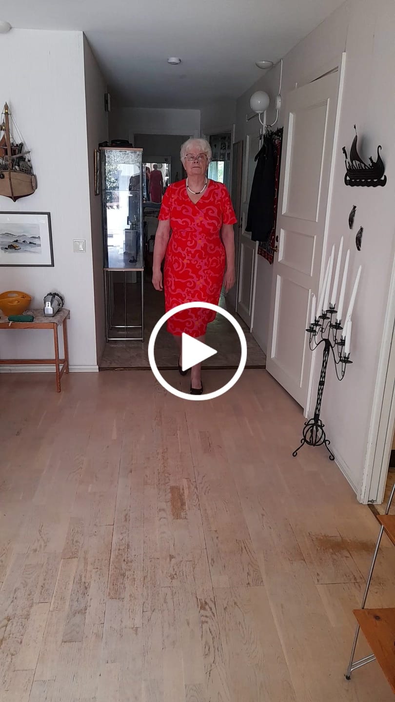 Customer video review of Trikåklänning Rosa Virvel | Rino