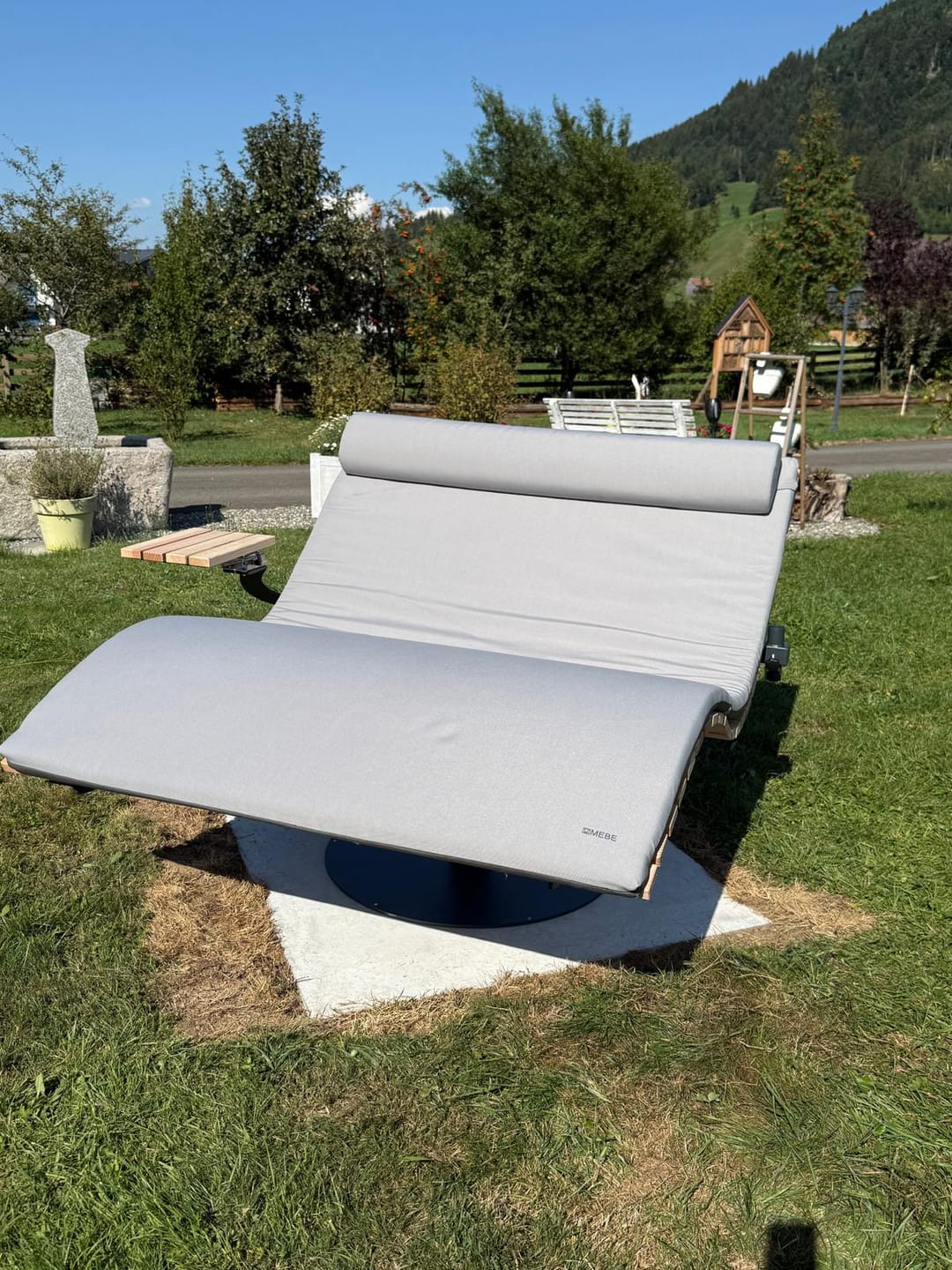 Customer photo review of Sonnenschirmhalter für MEBE Wave Lounge und Sun Lounge