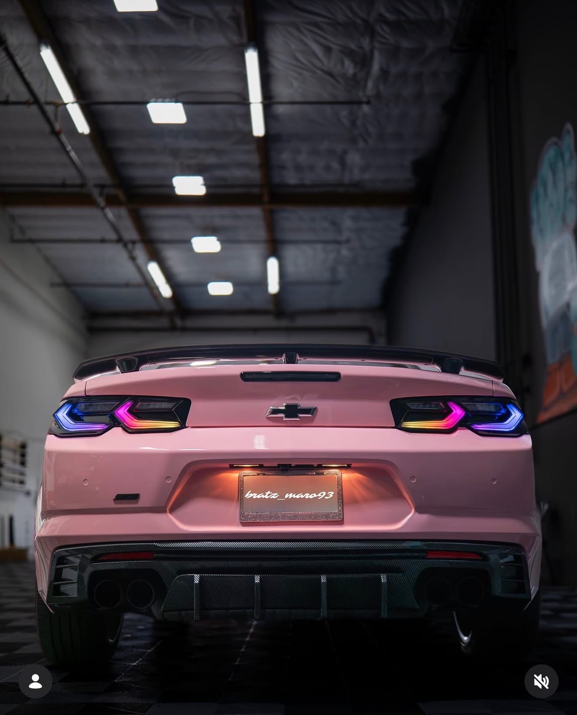 Customer photo review of 2019-2025 CHEVY CAMARO UMBRA LED TAILLIGHTS GLOSS BLACK/SMOKE LENS