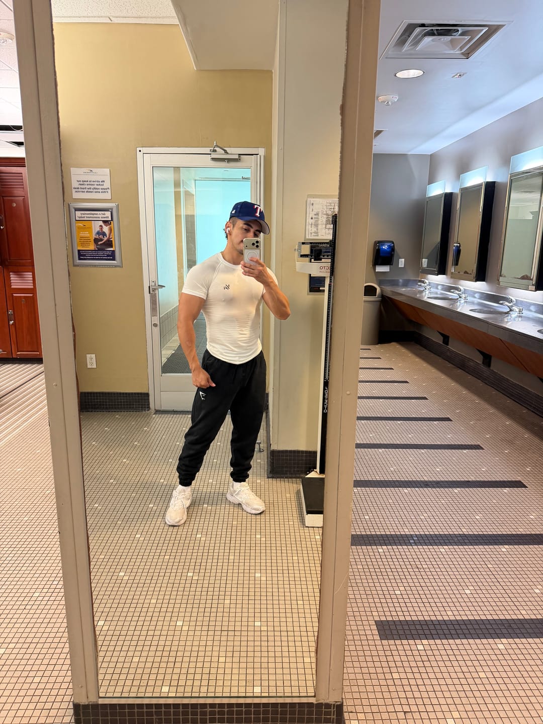 Customer photo review of 4016 - Natural Cotton Compression Tees