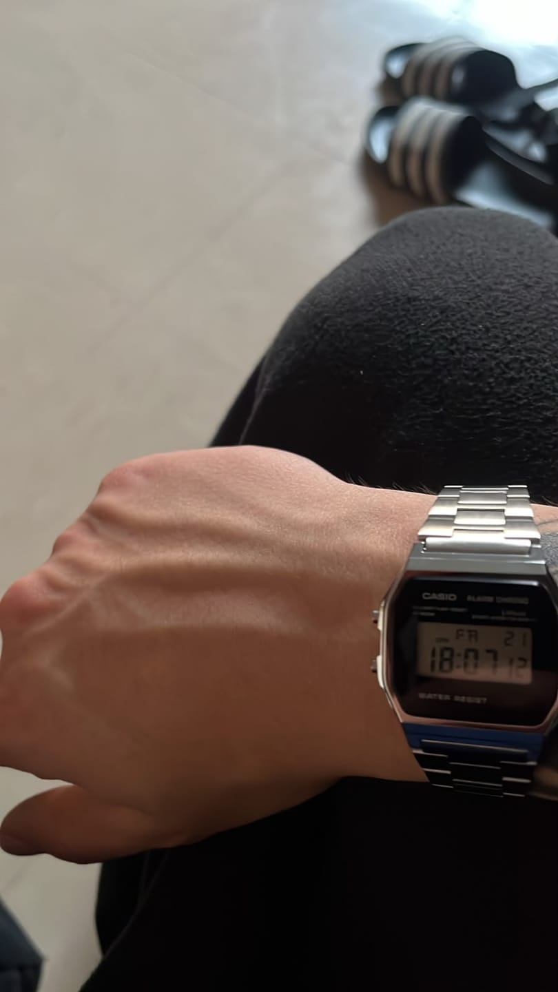 Customer photo review of Reloj Casio Vintage A158WEA-1 Correa de Acero Negro