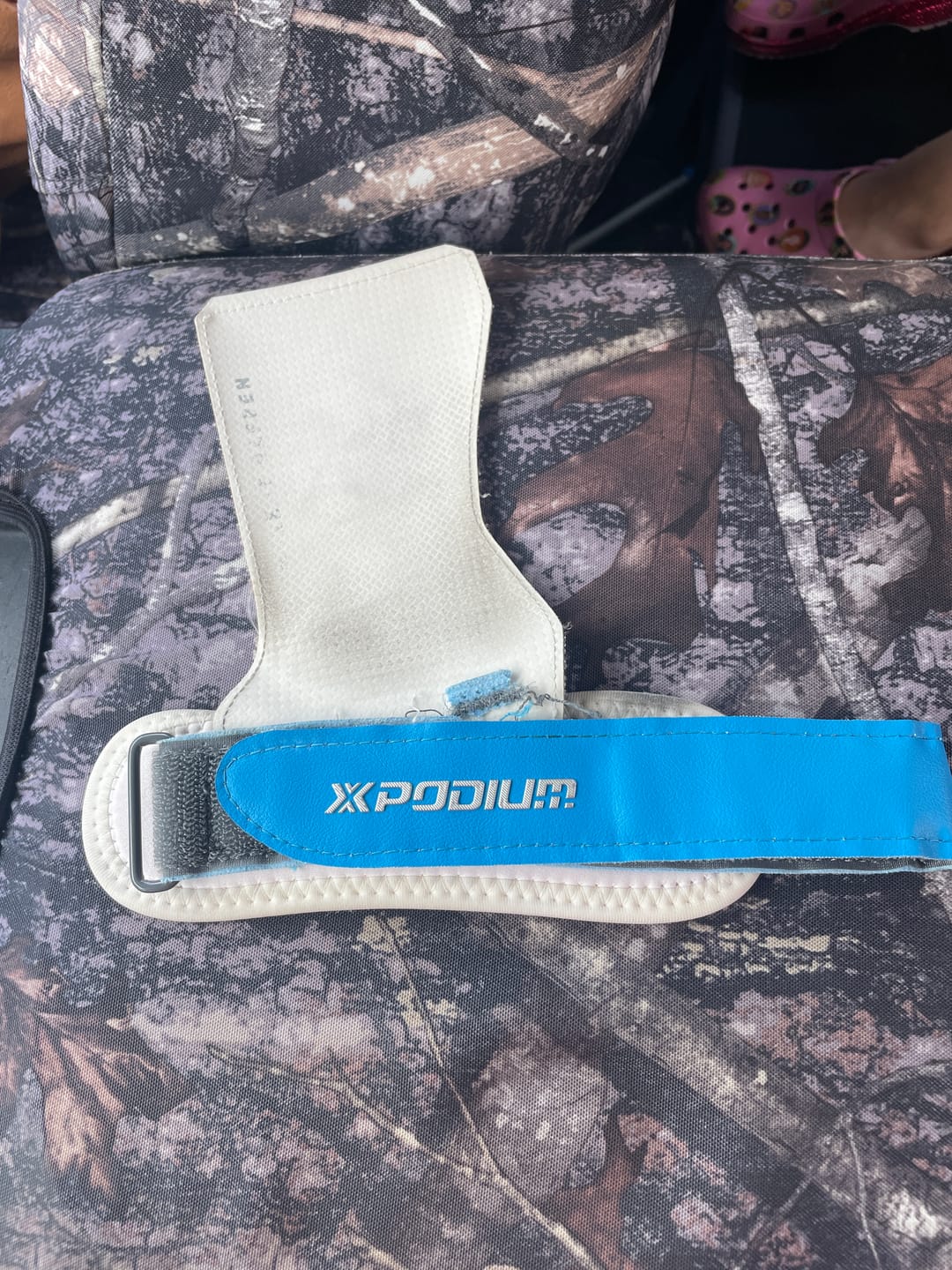 Customer photo review of STICKY GRIPS (CHALKLESS)