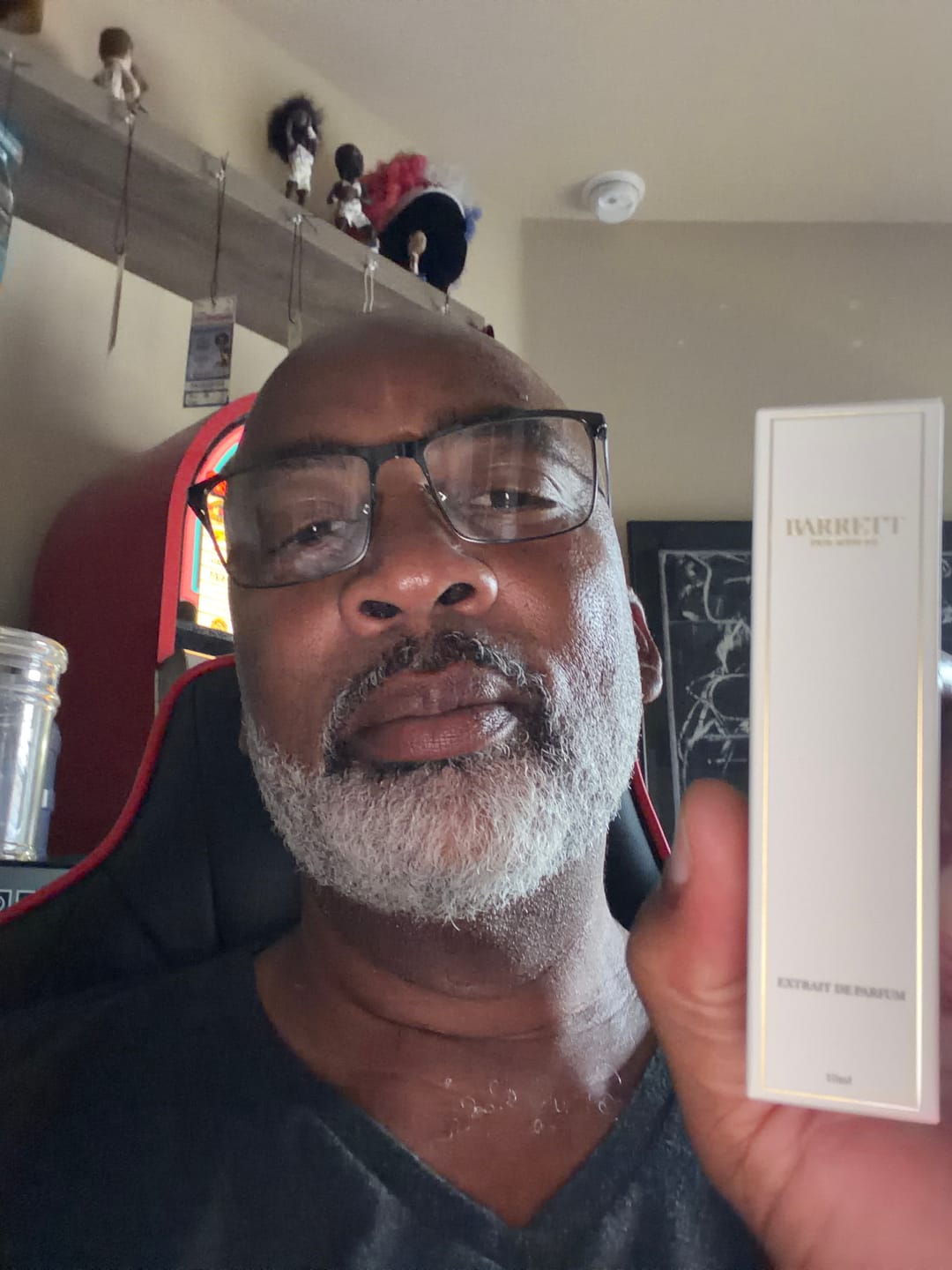 Customer photo review of Primary Particle Inspired by Molecule 01