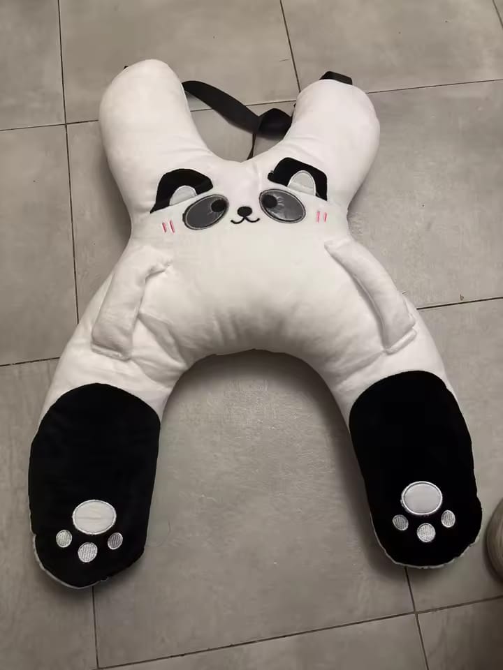 Customer photo review of Nuzzlego™ Kinder-Nackenkissen