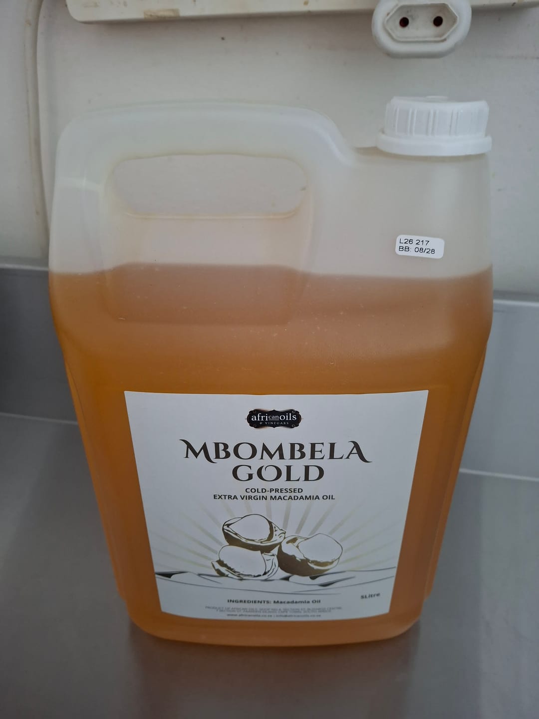 Customer photo review of 5L Cold-Pressed Macadamia Oil - Mbombela