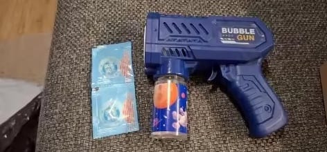 Customer photo review of BubbleBazooka™ – Electric Handheld Bubbles